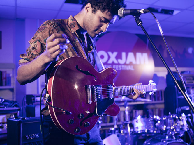 Graham Coxon/ Theme Park @ Dalston Oxfam 24.09.12