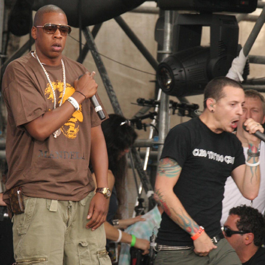 Jay-Z & Linkin Park - ' Numb': Rockers love to collaborate with rappers. Here, the track 'Numb' was produced after the meetings of these different musical minds.