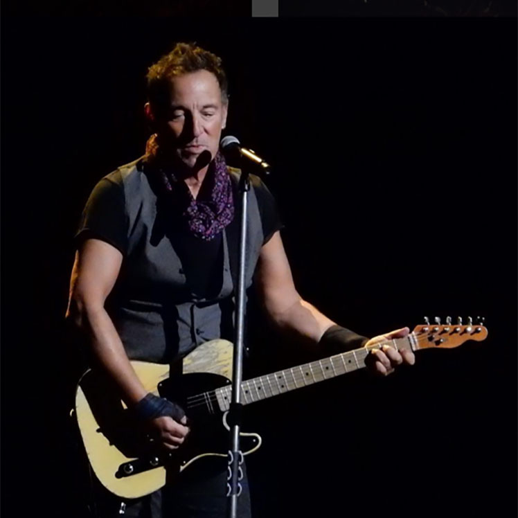 Watch Bruce Springsteen Cover Prince's Purple Rain