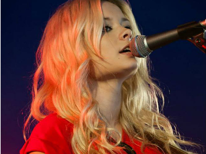 Nina Nesbitt