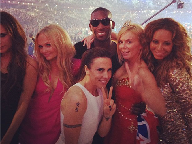 Tinie Tempah: don't know how many people will be able to say they were able to do this in there lifetime but.....I GOT A PIC WITH THE SPICE GIRLS!!!
