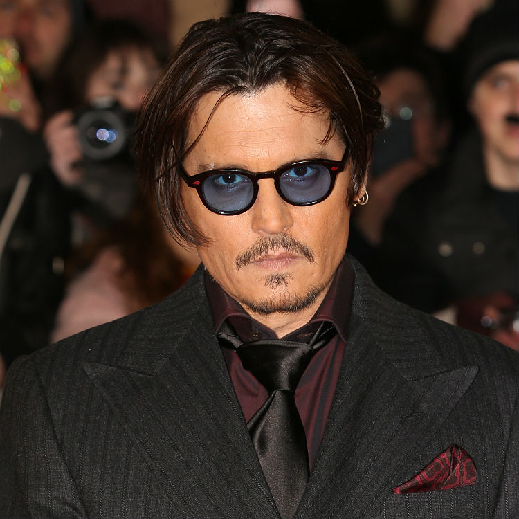 Johnny Depp attacks singing actors