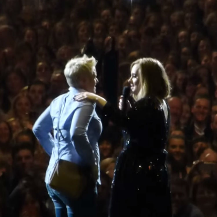 Adele fan proposal on Leap Year day at Belfast gig, tour dates tickets