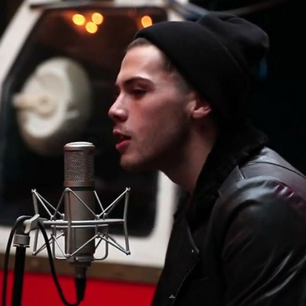 Aiden Grimshaw covers Blur's 'Tender' for Britpop anniversary