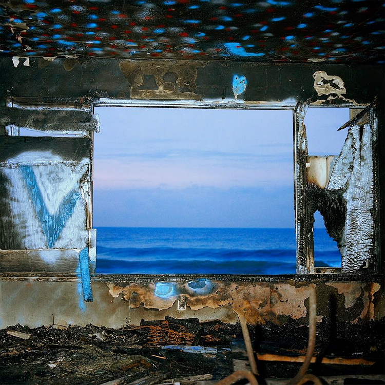 Album Review: Deerhunter - Fading Frontier 