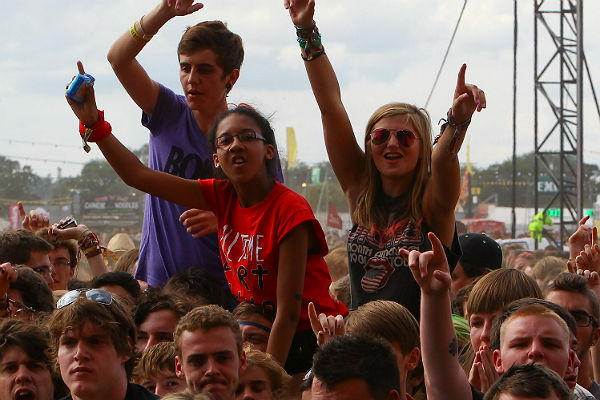 23 ways to make everyone at a festival hate you | Gigwise