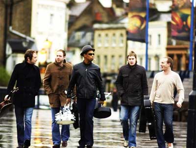 4. Ocean Colour Scene - 
Purveyors of such straight down the line, mod flavoured indie that they make Stereophonics look like forward thinking mavericks. Still, they did write some bloody good tunes though. 
